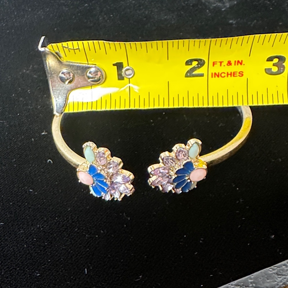 TALBOTS 4 Piece Jewelry Bundle Holiday Penguin Brooch 2 Bracelets Silver Hoops‎ - Picture 11 of 16